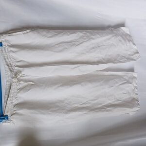 Sherry Taylor White  (linen like) capris